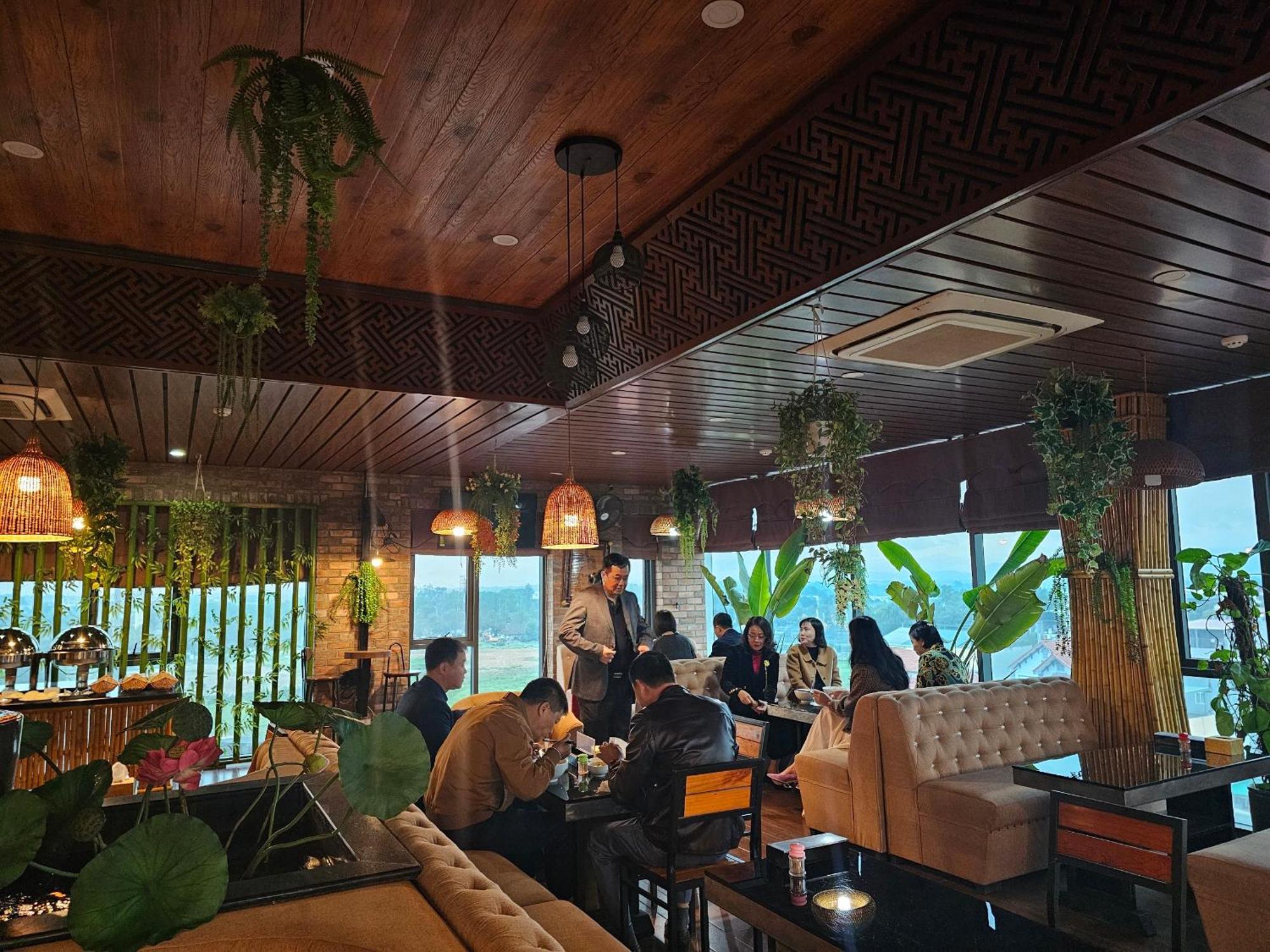 Kawasaki Noi Bai Airport Hotel Экстерьер фото