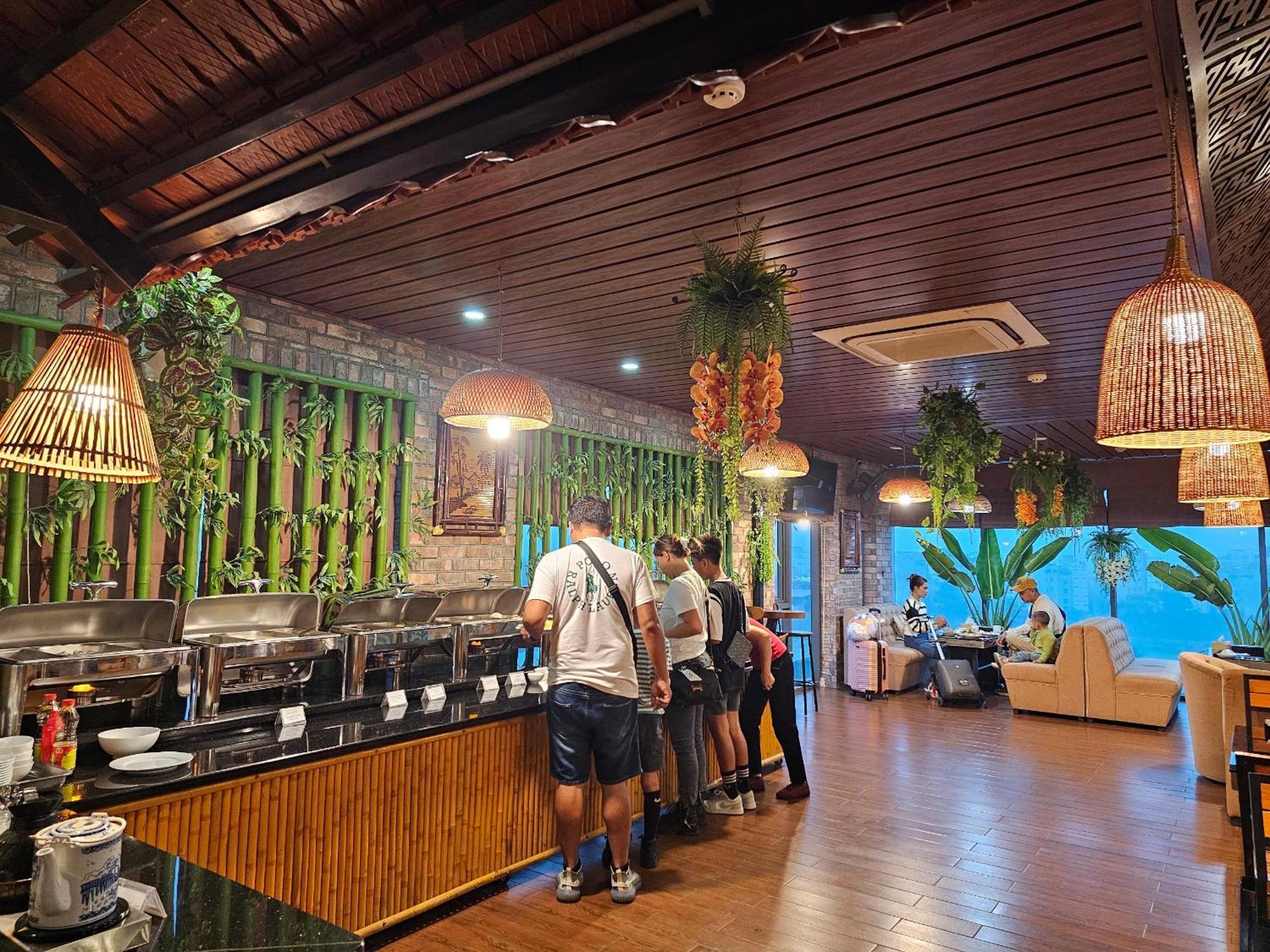 Kawasaki Noi Bai Airport Hotel Экстерьер фото