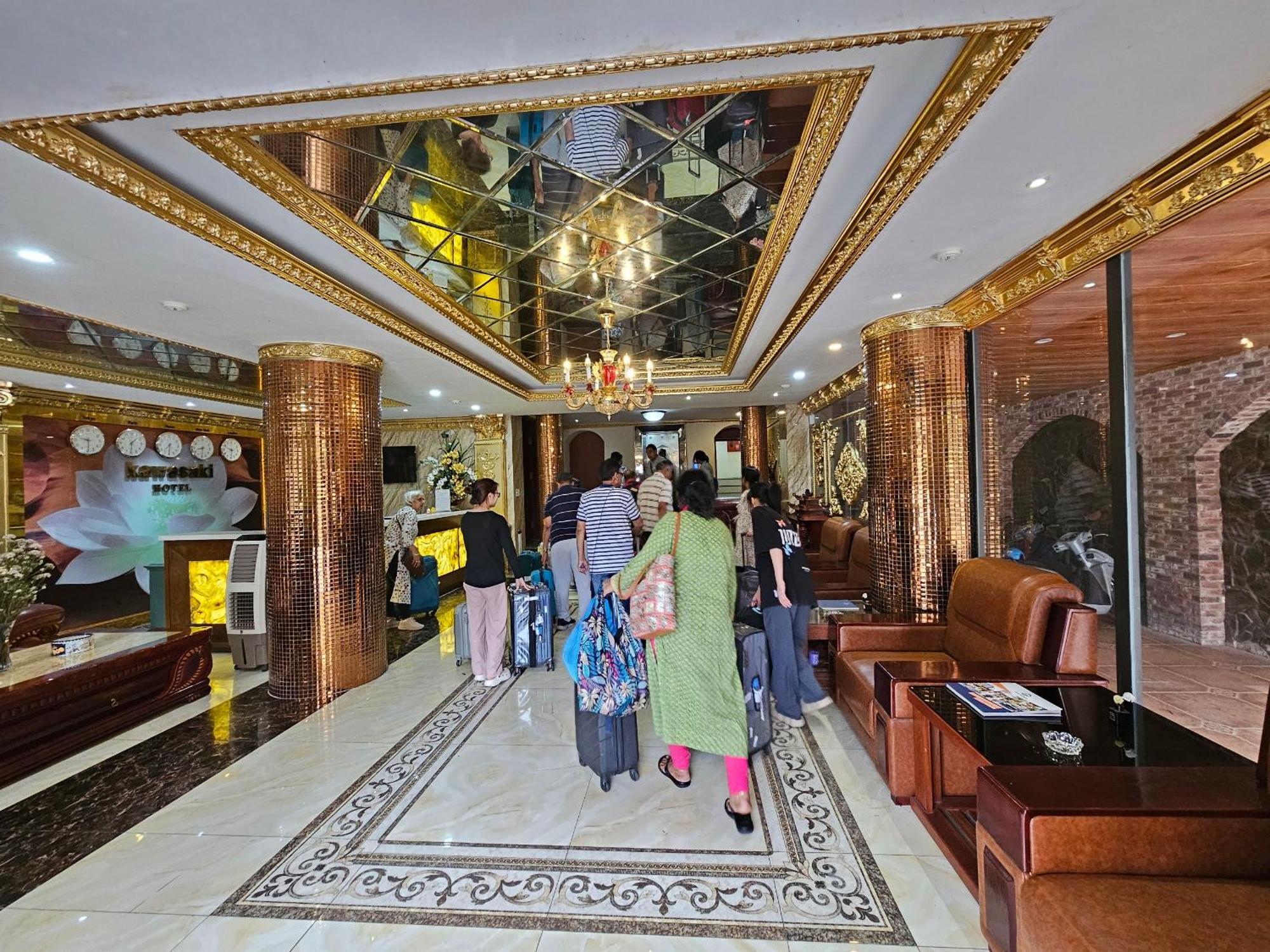 Kawasaki Noi Bai Airport Hotel Экстерьер фото