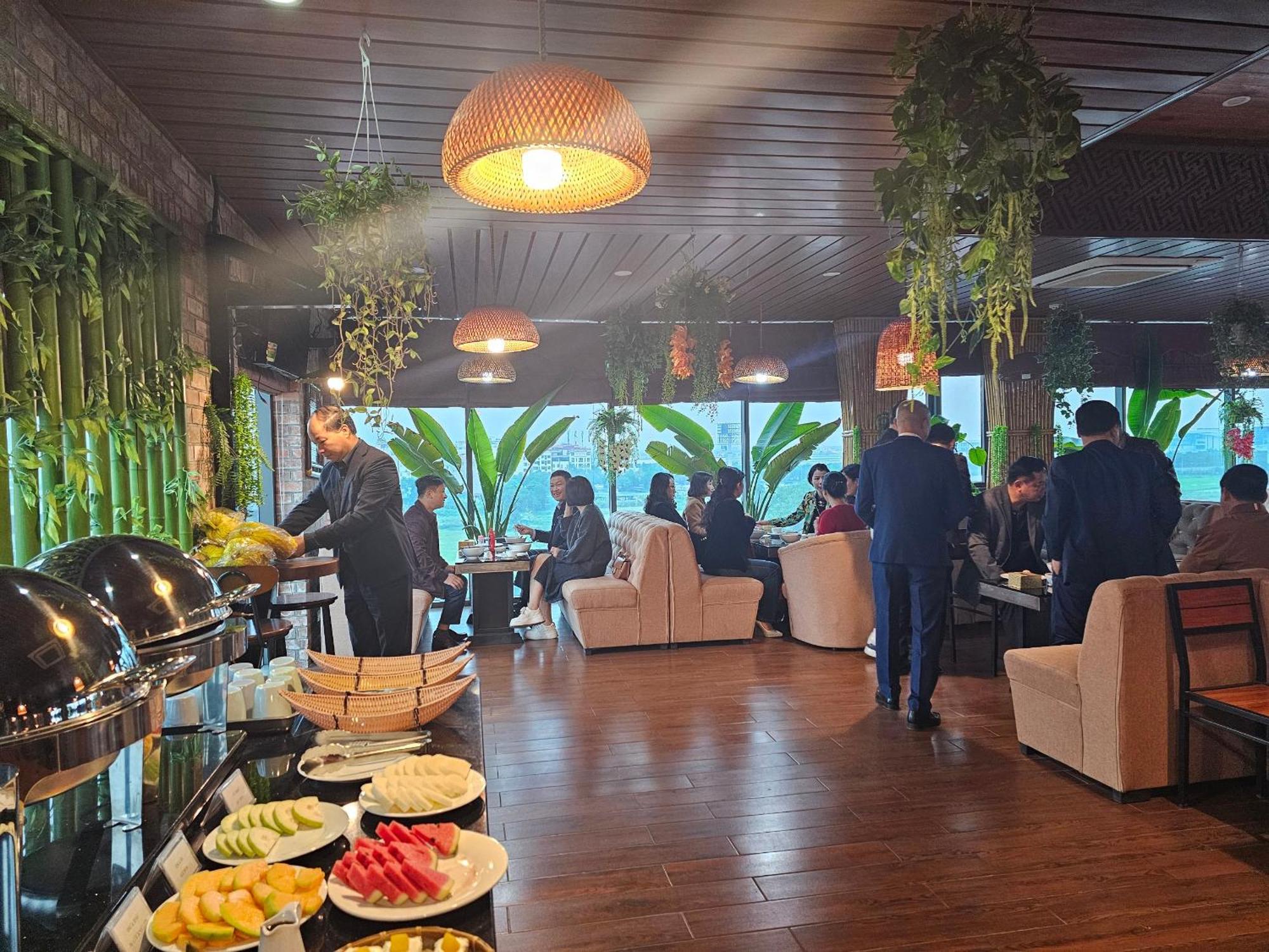 Kawasaki Noi Bai Airport Hotel Экстерьер фото